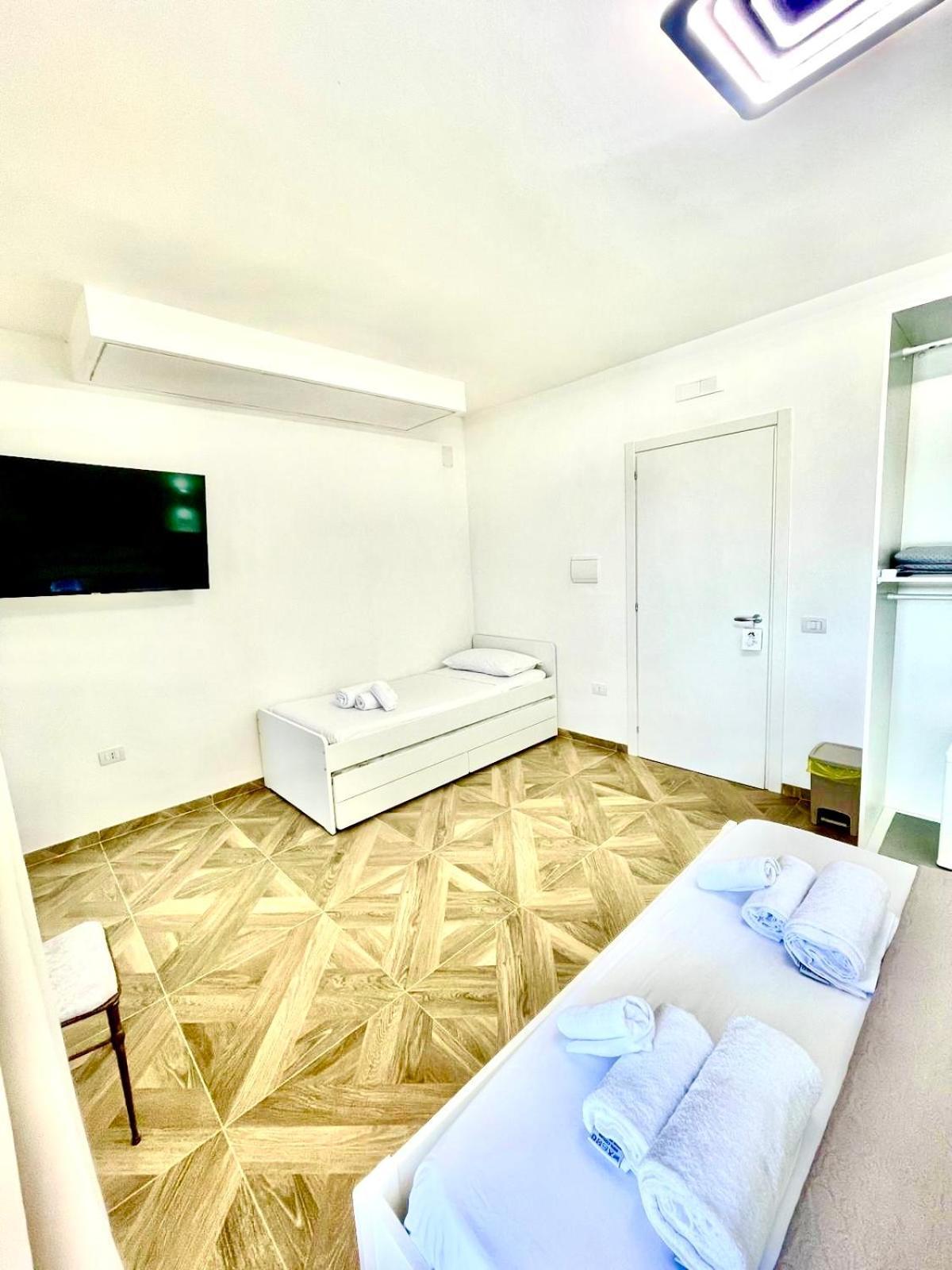 Room 24 Martinsicuro Luaran gambar
